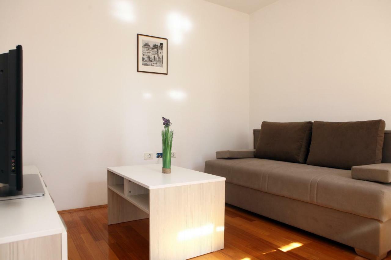 Peaceful Apartment Ankaran Sp Exterior photo