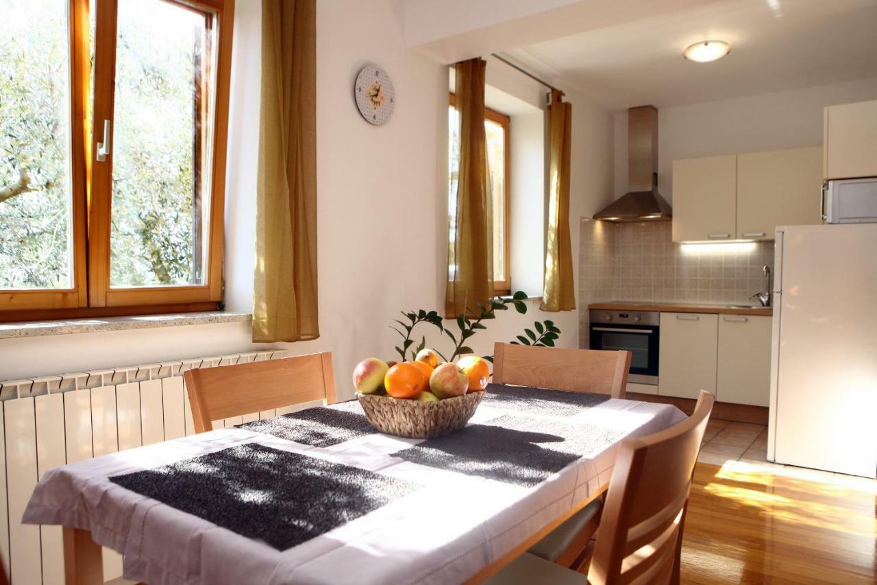 Peaceful Apartment Ankaran Sp Exterior photo